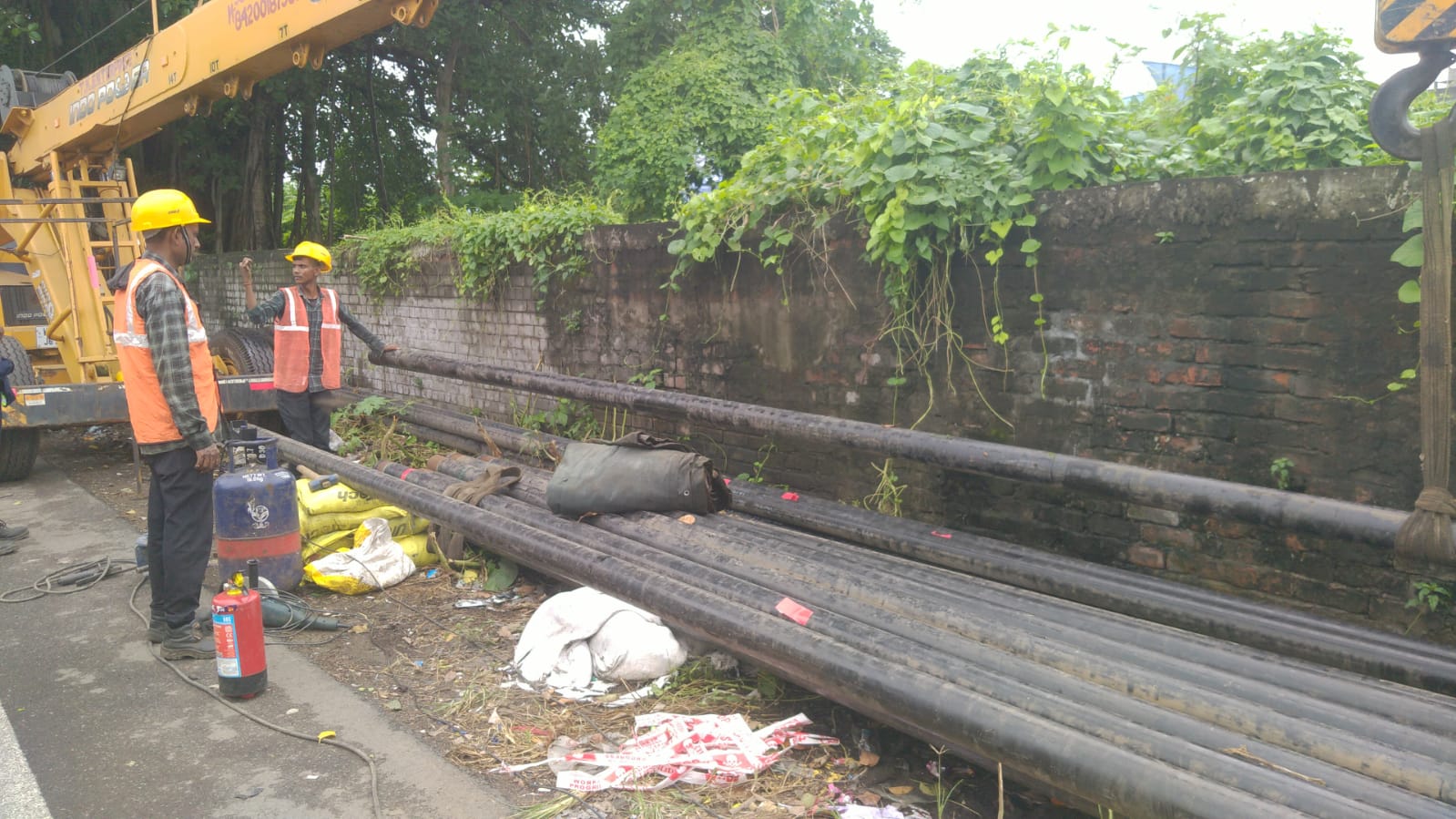 Pipeline stringing and field execution for the BGCL Kolkata programme