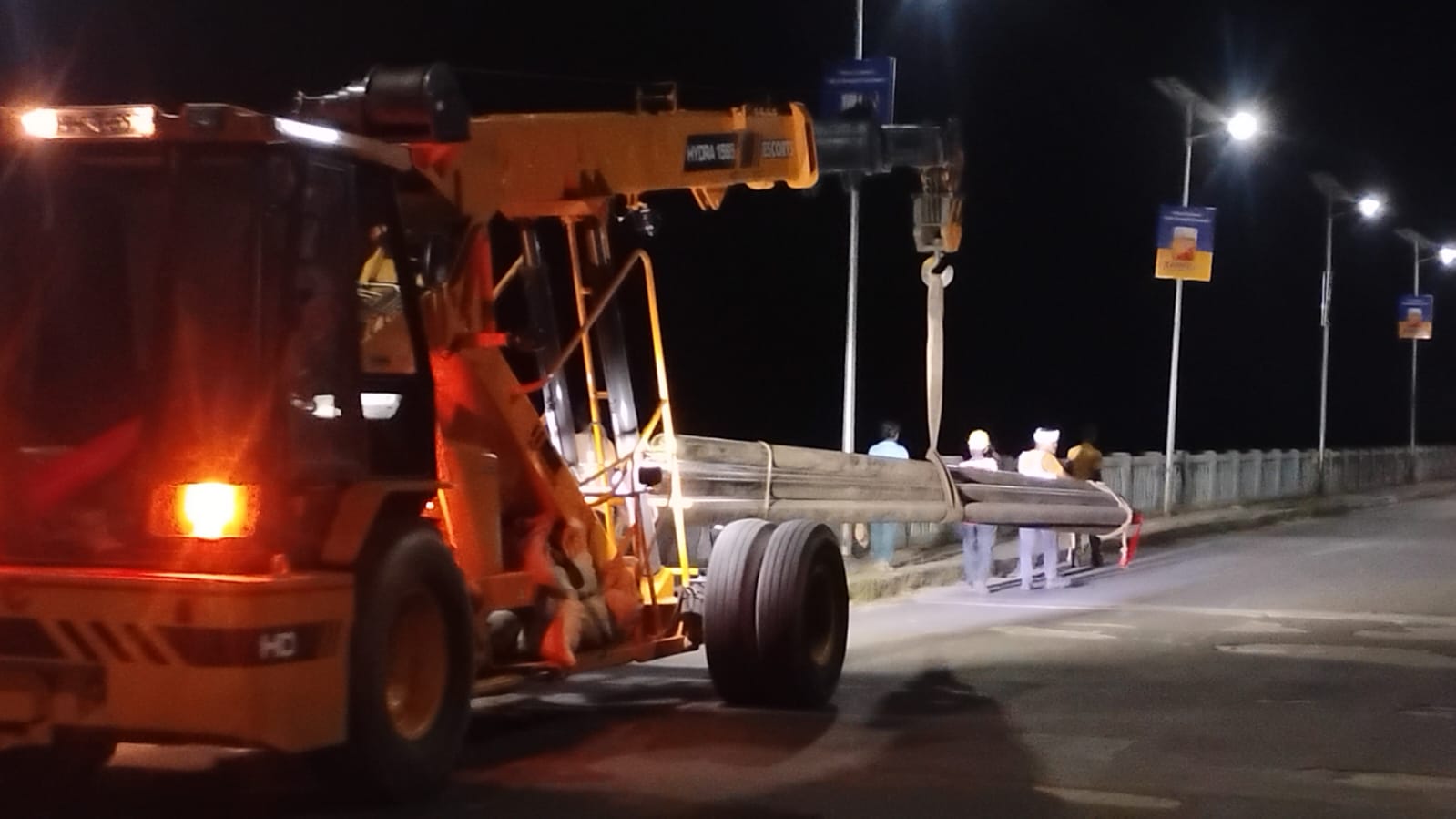 Night pipe shifting for BPCL's Cooch Behar river-crossing programme